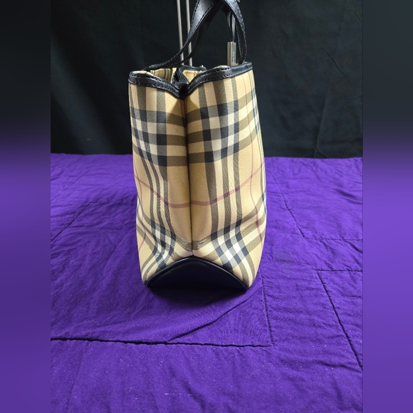 EUC NOVA CHECK BURBERRY PVC VINTAGE TOTE - Picture 4 of 12